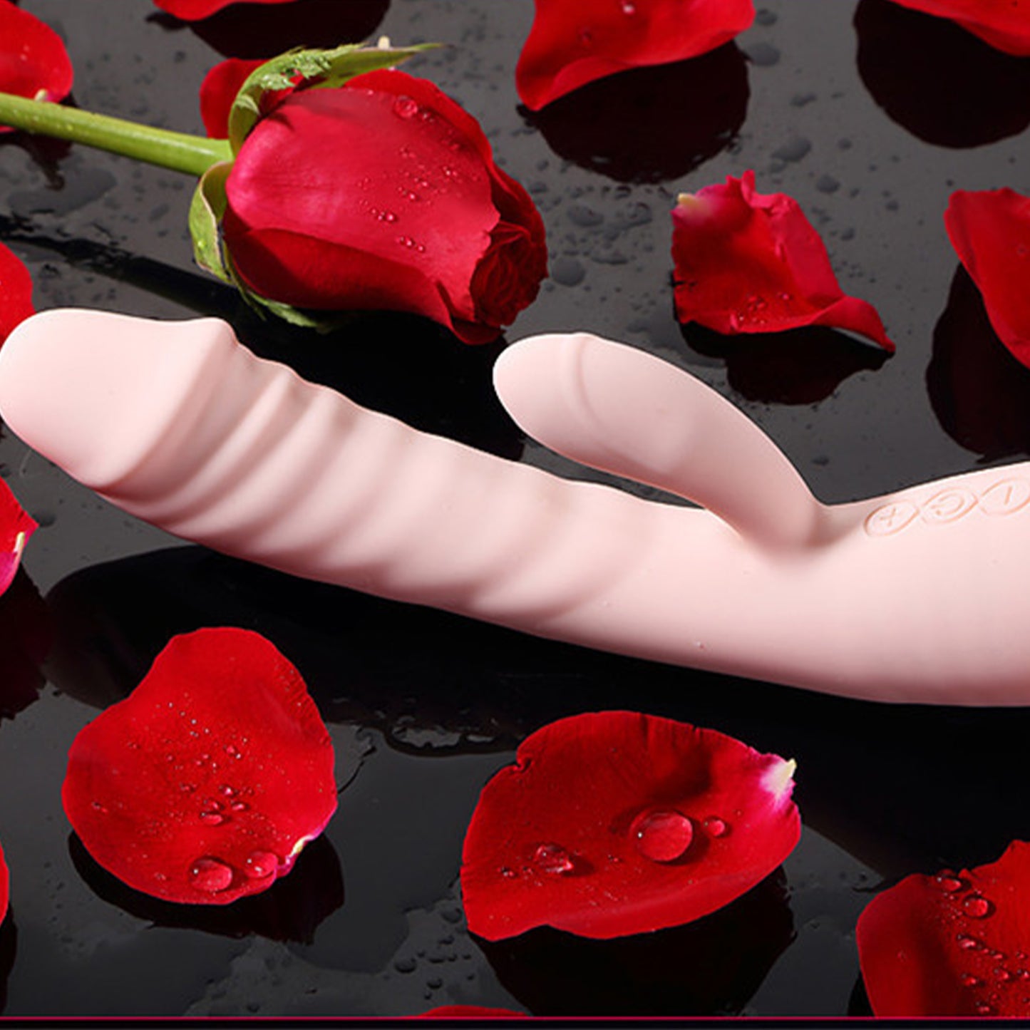 Telescopic vibrating masturbation stick G-spot stimulation pulse vibrator female dildo female adult toy 18 years and over
